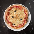 Pizza 4 cheeses