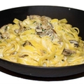 Tagliatelle with mushrooms and cream