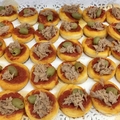 Mini tuna pizza