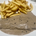 Steak with pepper