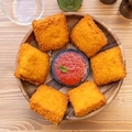 Mozzarella fritters